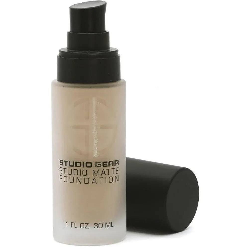 STUDIO MATTE LIQUID FOUNDATION