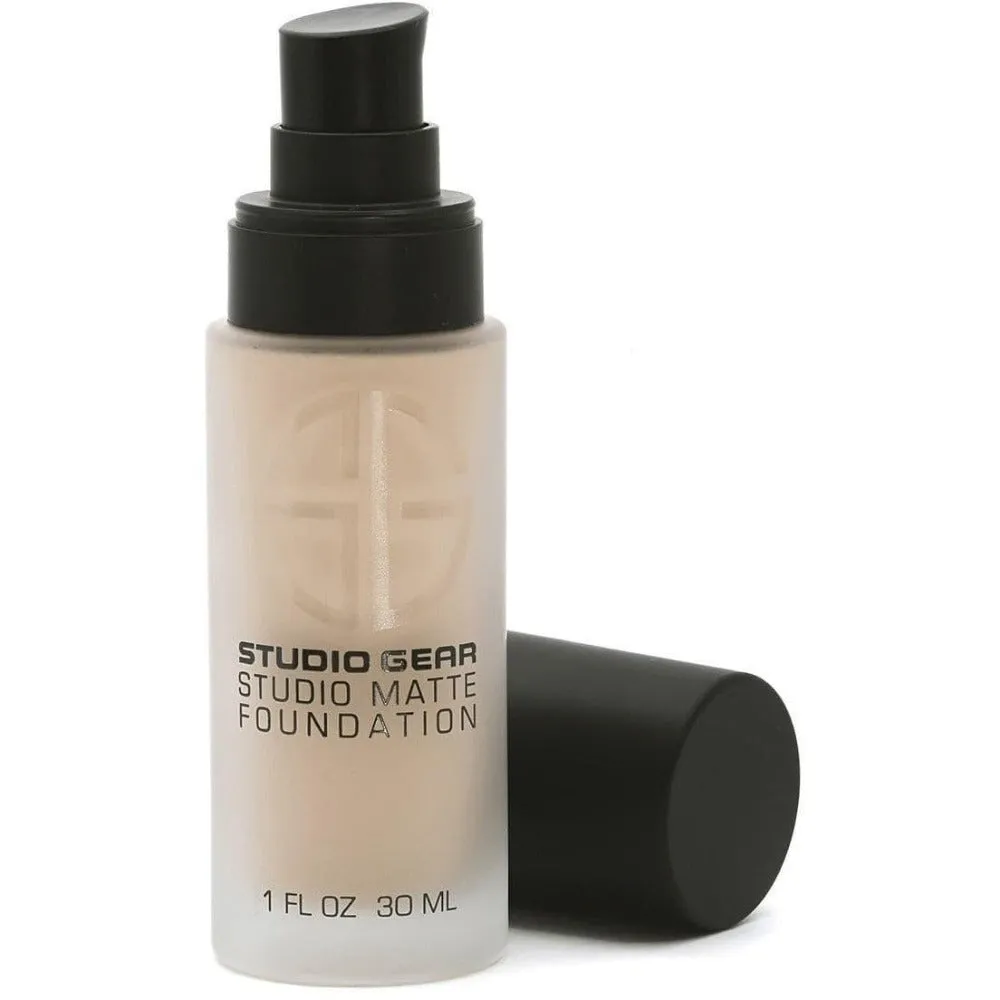 STUDIO MATTE LIQUID FOUNDATION