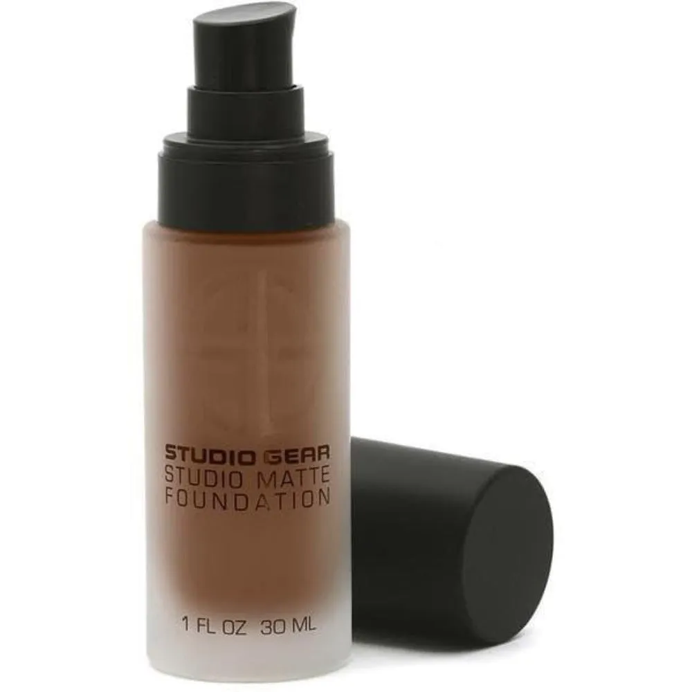 STUDIO MATTE LIQUID FOUNDATION